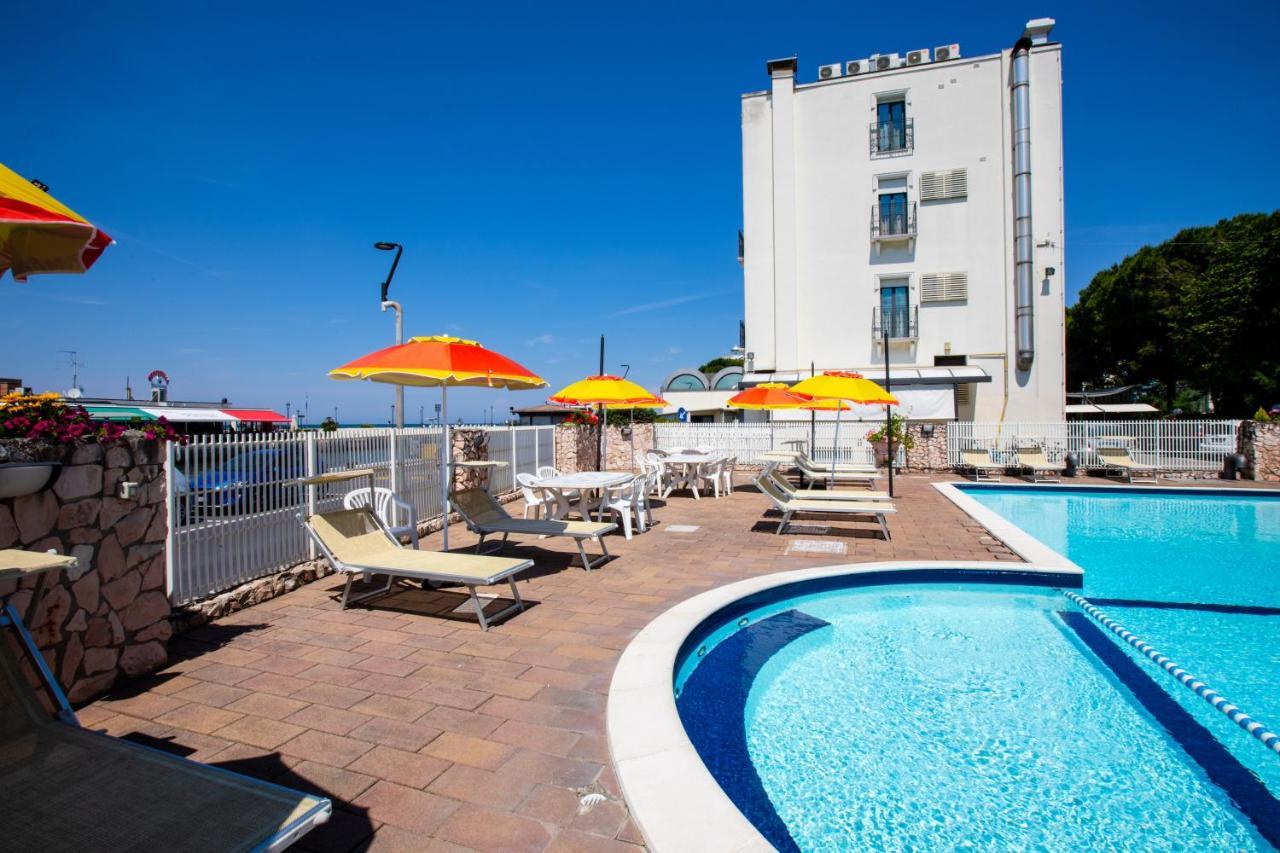 Miramare Hotel Ristorante Convegni Cesenatico Exteriér fotografie